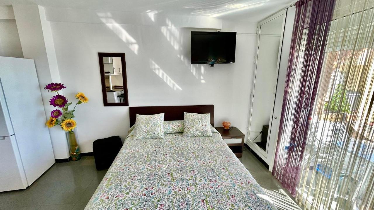 Bulto Carihuela Apartment Torremolinos Exterior photo